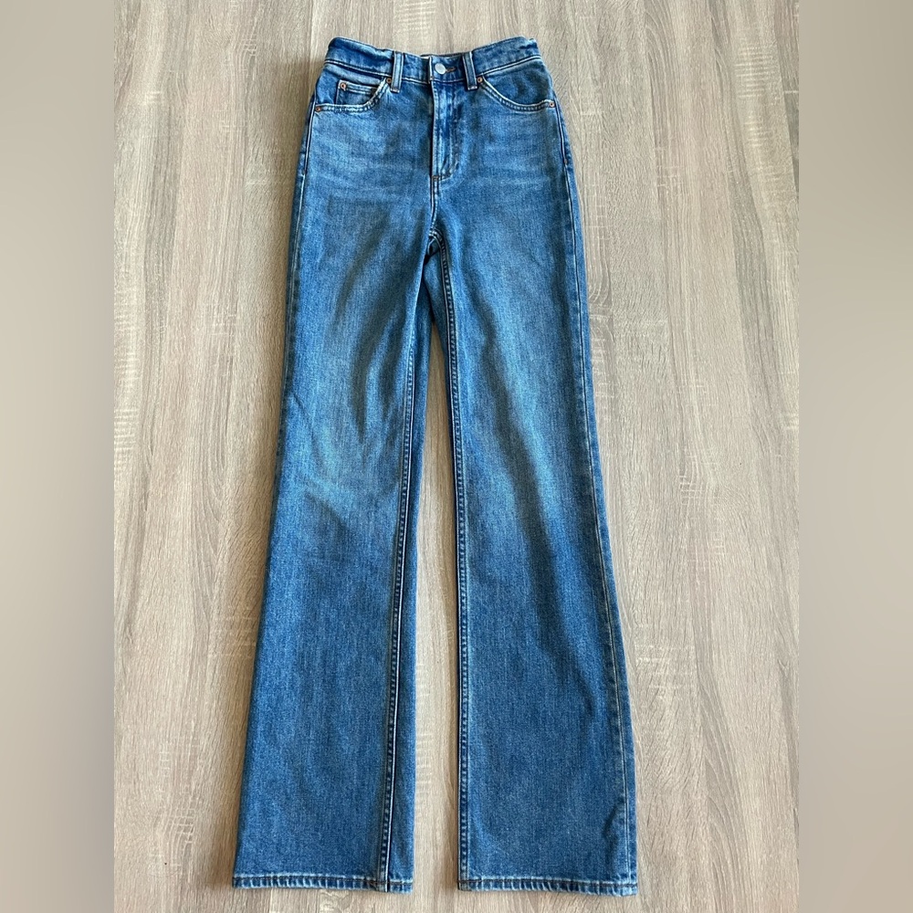 DENIM FORUM The 90s Hi-Rise Stacked Bootcut Jeans. Size 24